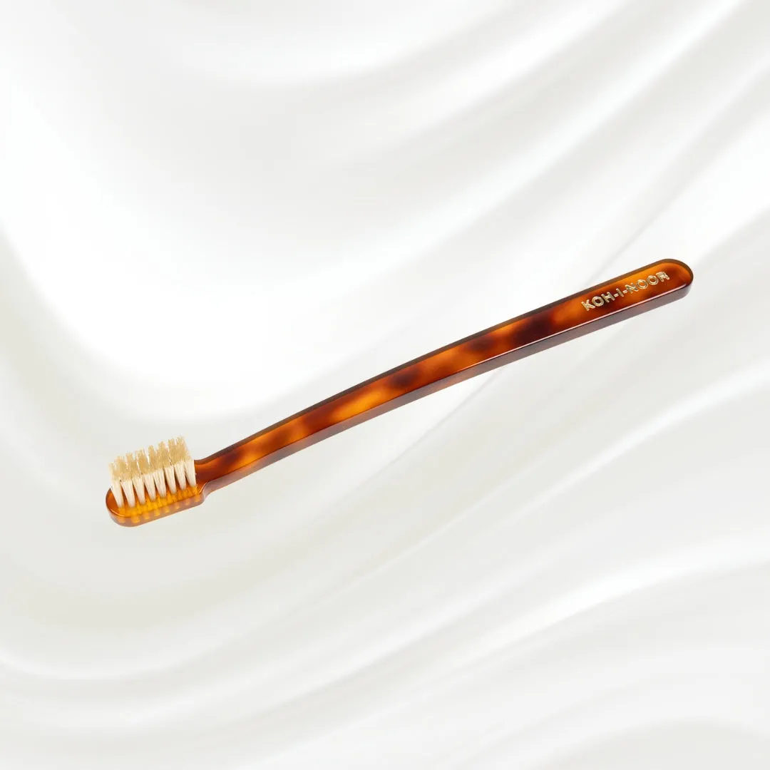 Coccola Toothbrush with Natural Bristles - Medium