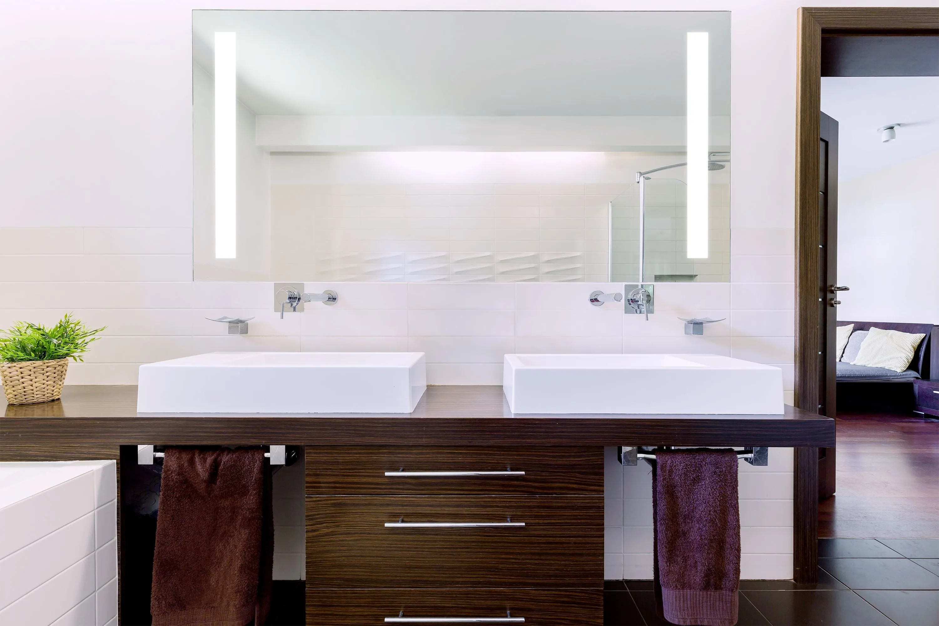Lumin Lighted Mirror
