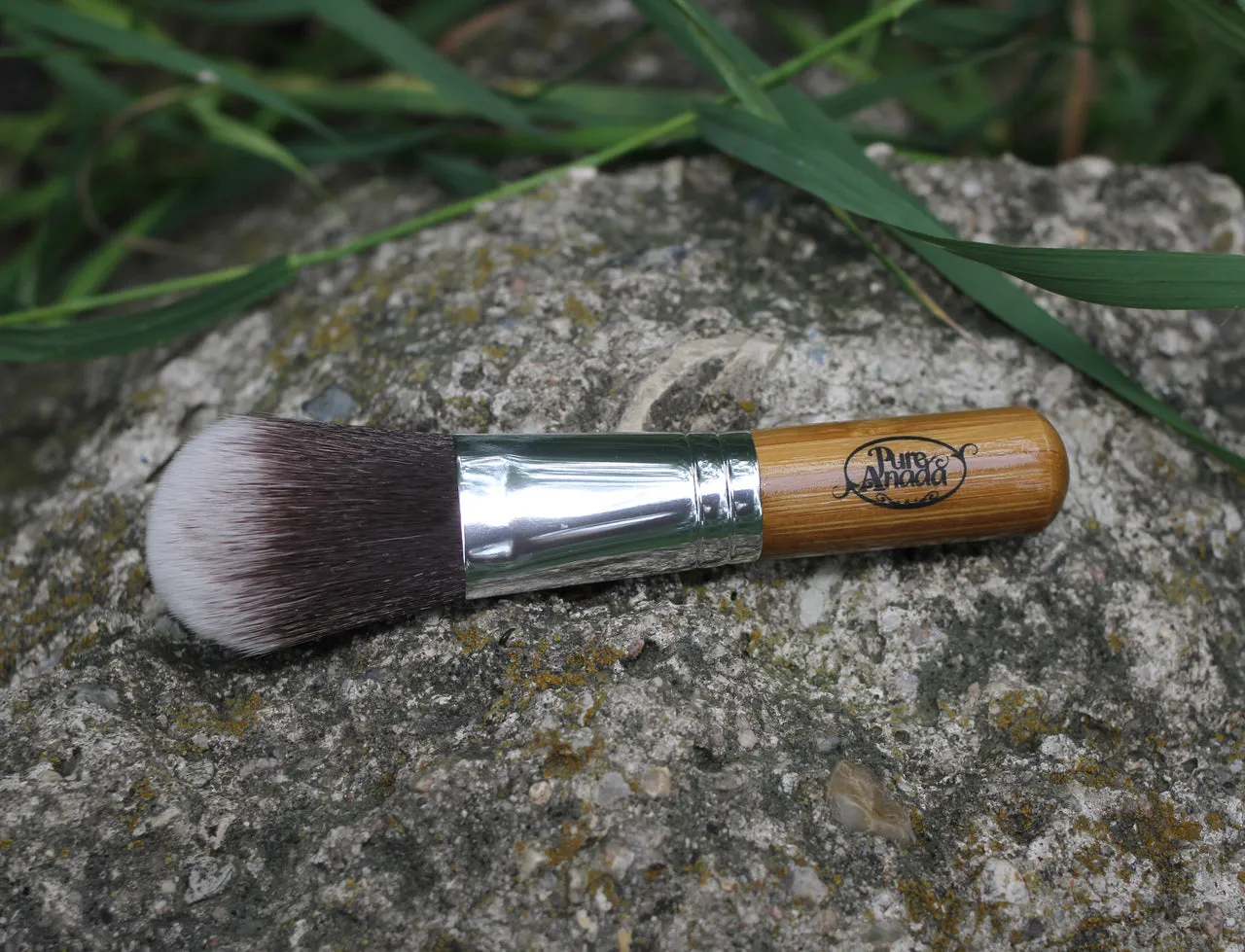 Pure Anada - Deluxe Blush Brush