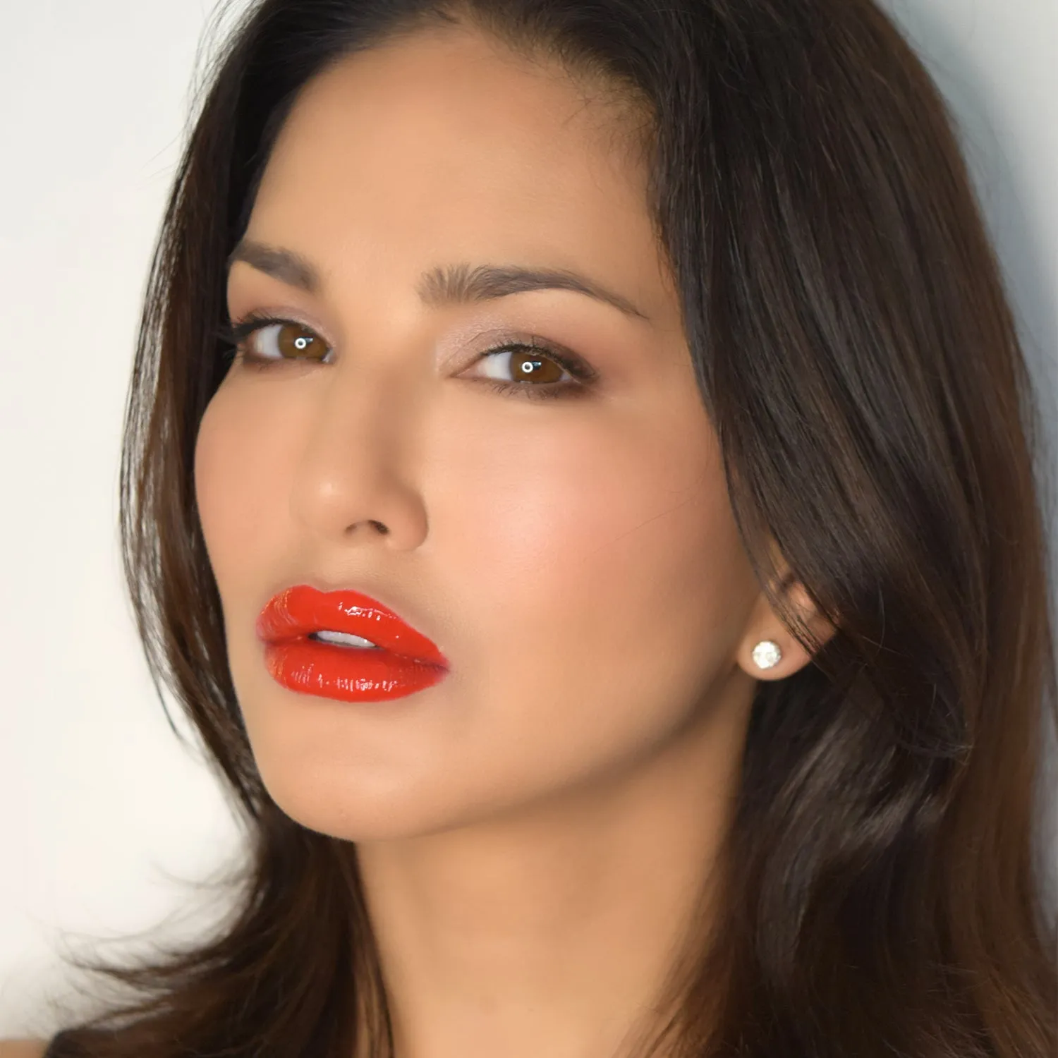 Red Carpet - 3Pcs Lip Kit, Lip Gloss, Lipstick & Lipliner Kit - Red