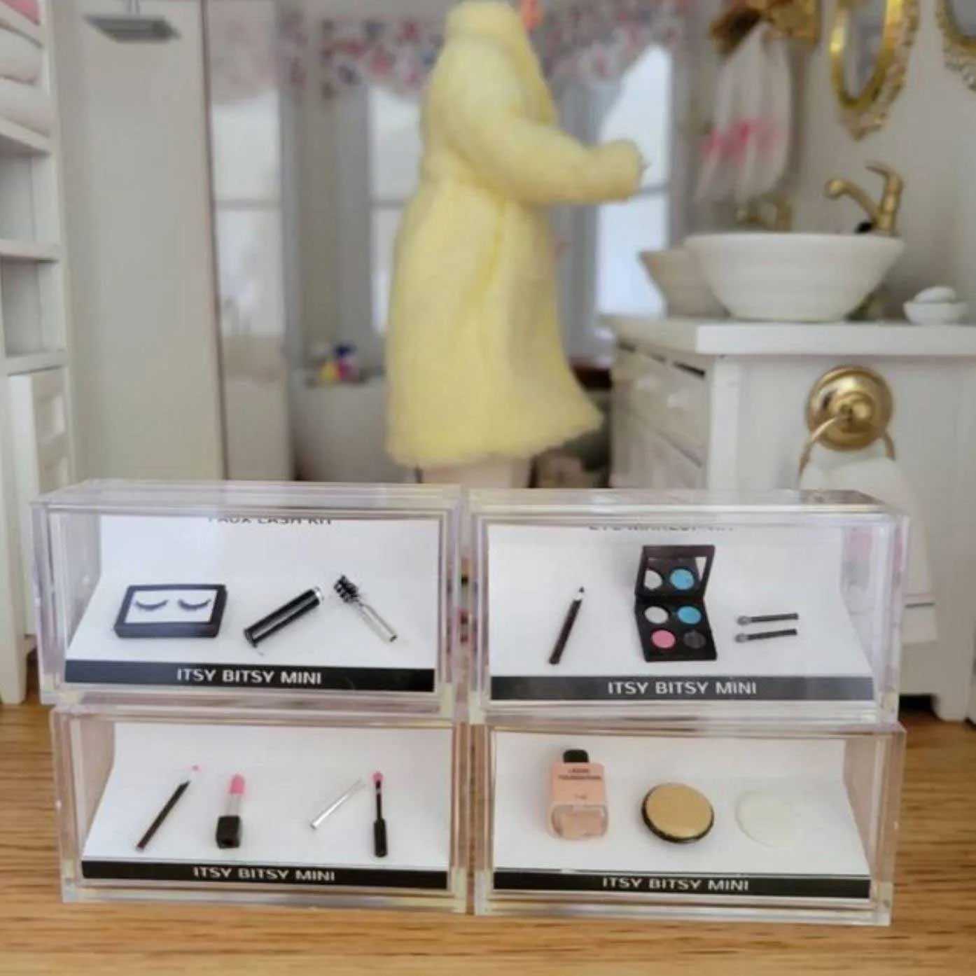 Red Lipstick Dollhouse Makeup