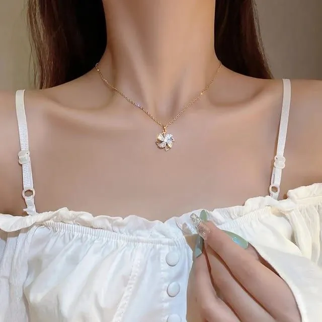 Sparkling Pinwheel Rotating Necklace