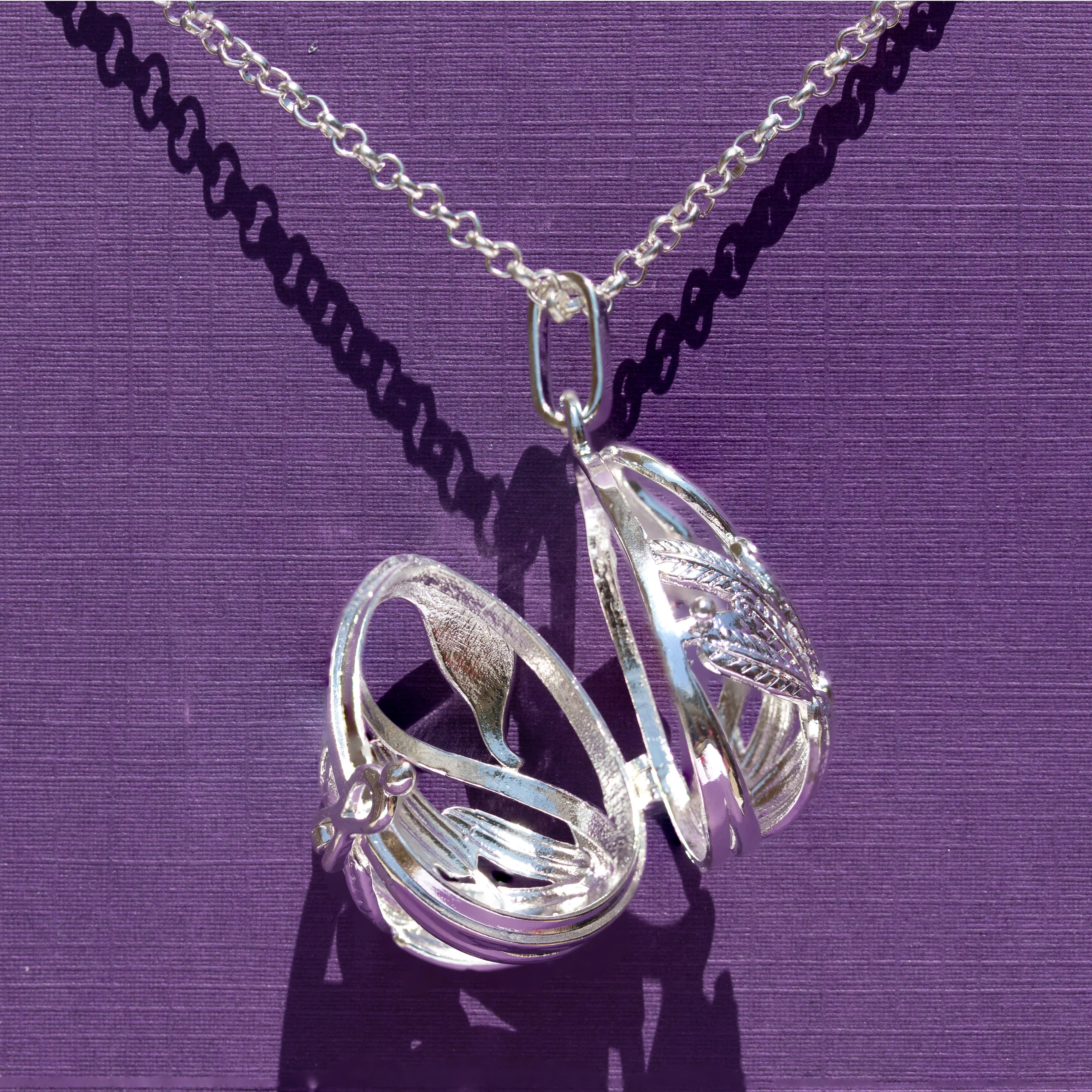 Swan Shaped Essential Oil Diffuser Necklace with Lava Stones