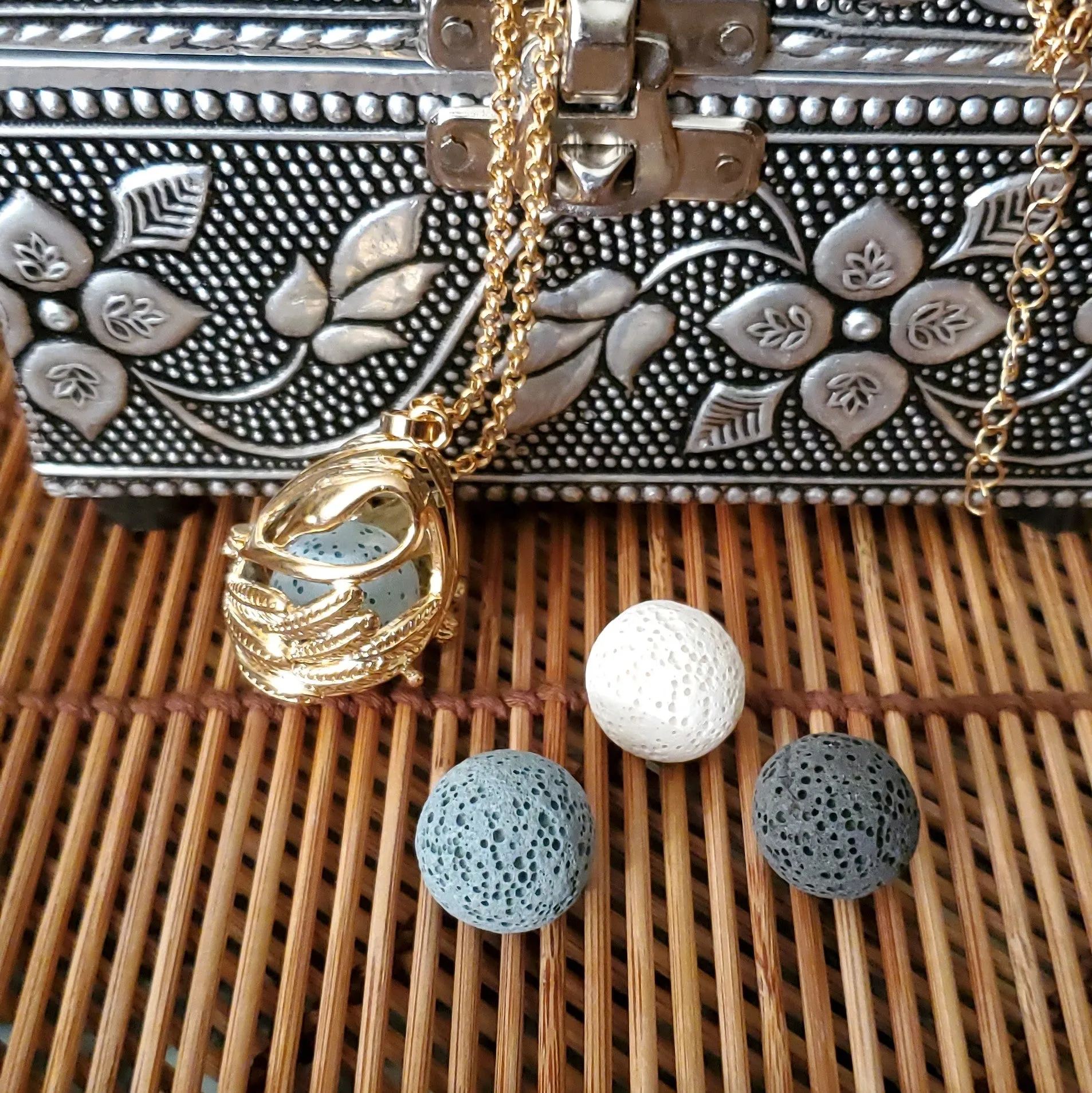 Swan Shaped Essential Oil Diffuser Necklace with Lava Stones