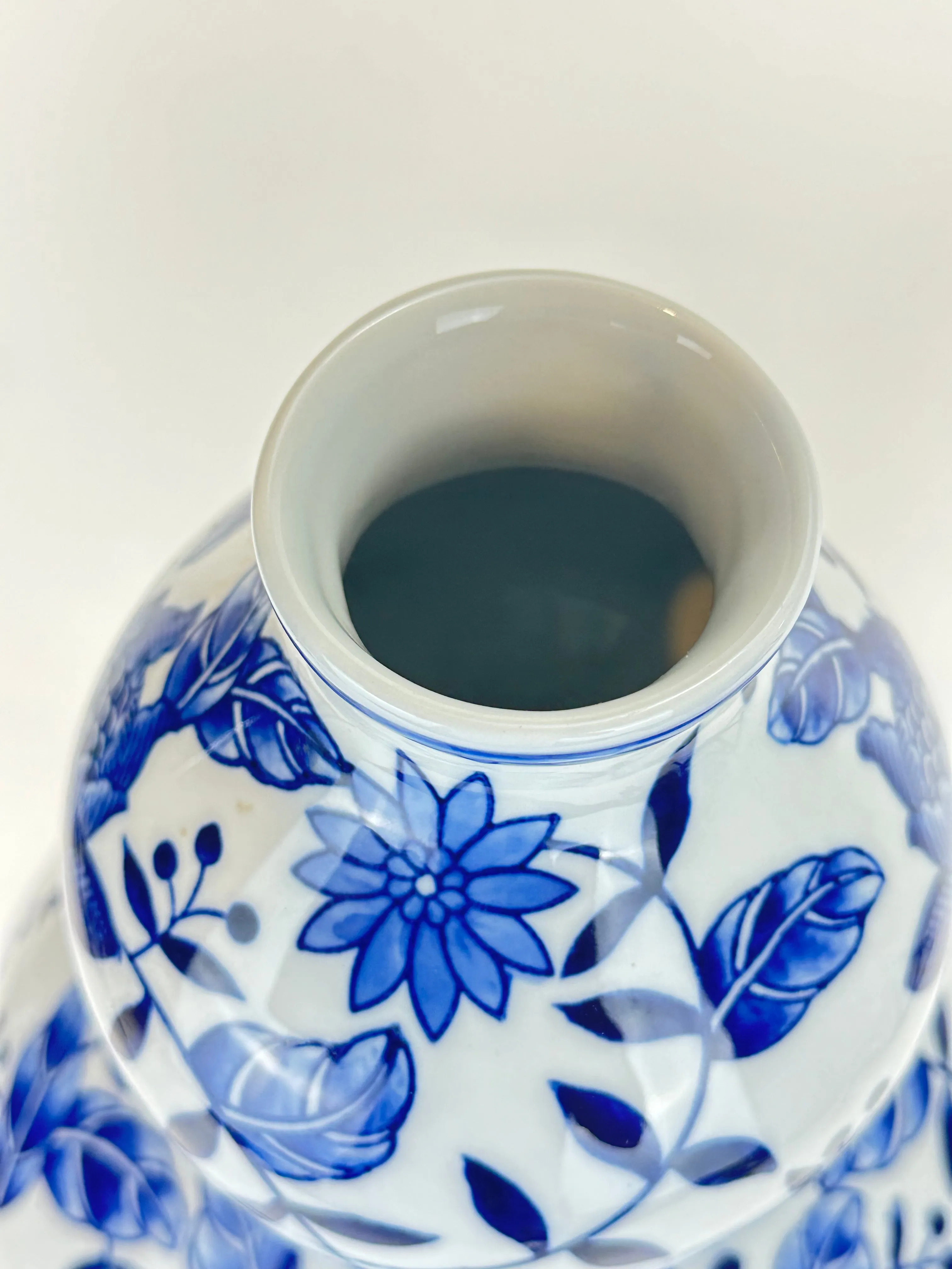 Vintage Chinese Large Vase Blue & White Gourd Shaped 20”H